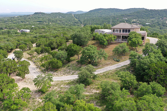 Residence, Lake Medina, Texas