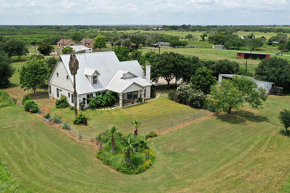 Residence, Adkins, Texas